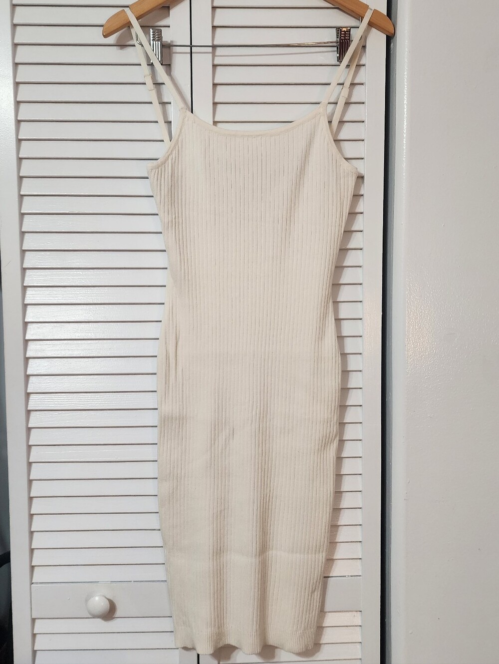 Hera Collection Cream Ribbed Midi Stretch Dress